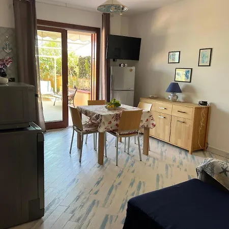 Apartament Coastal Paradise