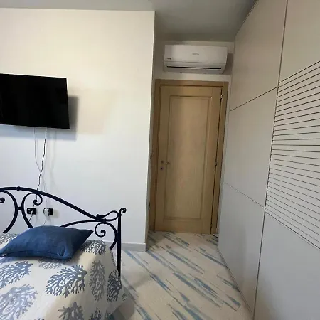 Coastal Paradise Apartament *