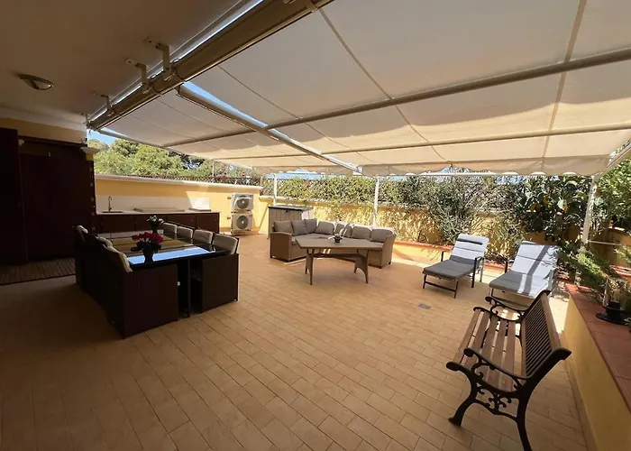 Coastal Paradise Апартаменты